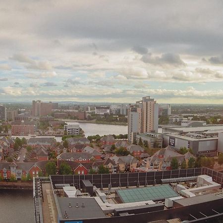 Hallsphere - Stunning Apartment Salford Quays Manchester Kültér fotó