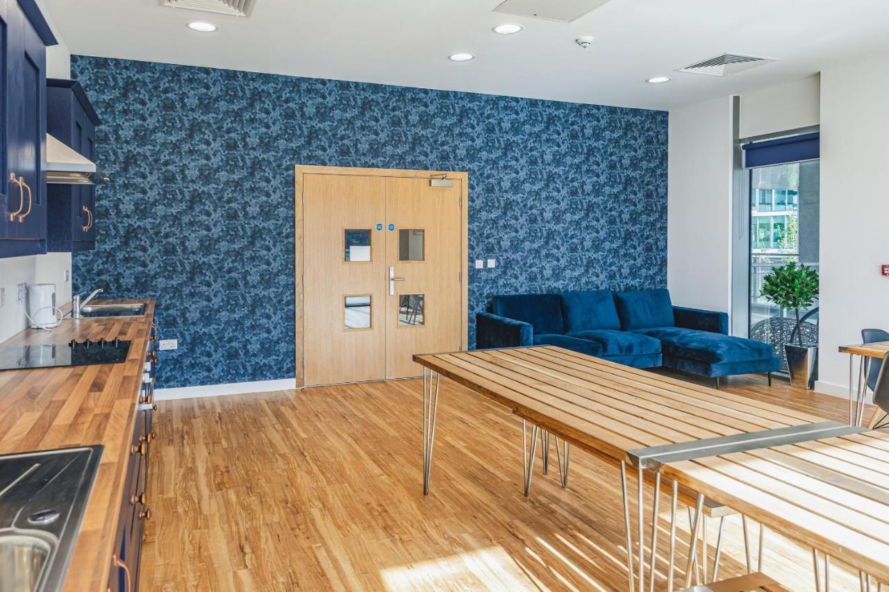 Hallsphere - Stunning Apartment Salford Quays Manchester Kültér fotó