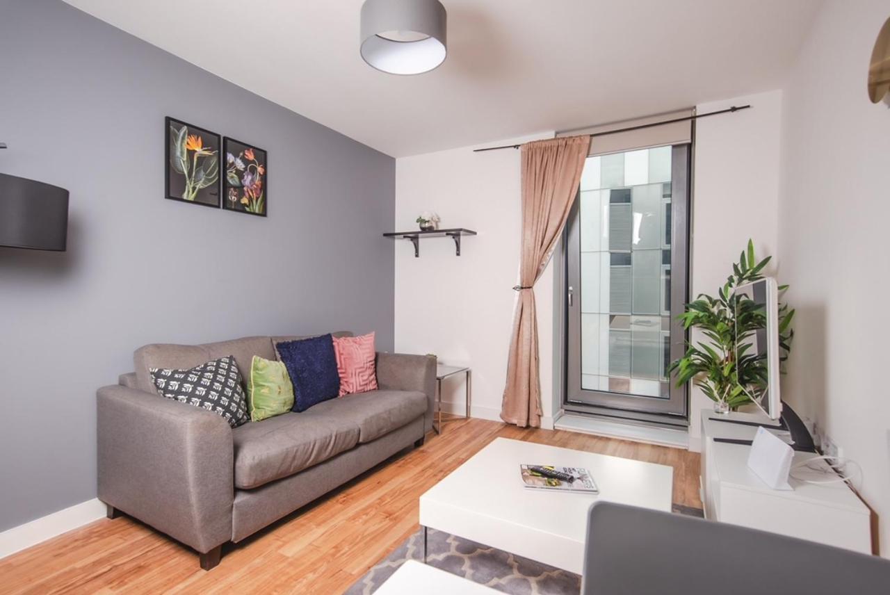 Hallsphere - Stunning Apartment Salford Quays Manchester Kültér fotó