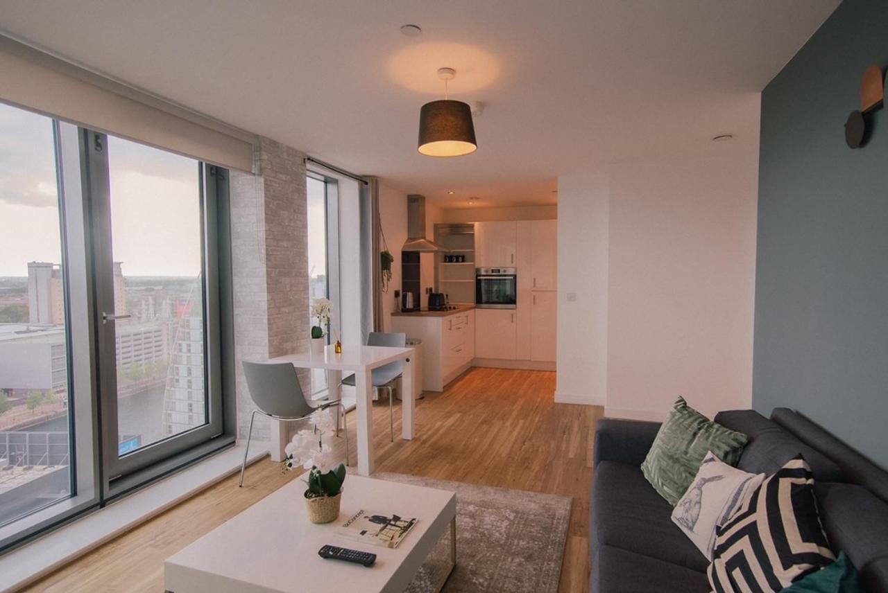 Hallsphere - Stunning Apartment Salford Quays Manchester Kültér fotó