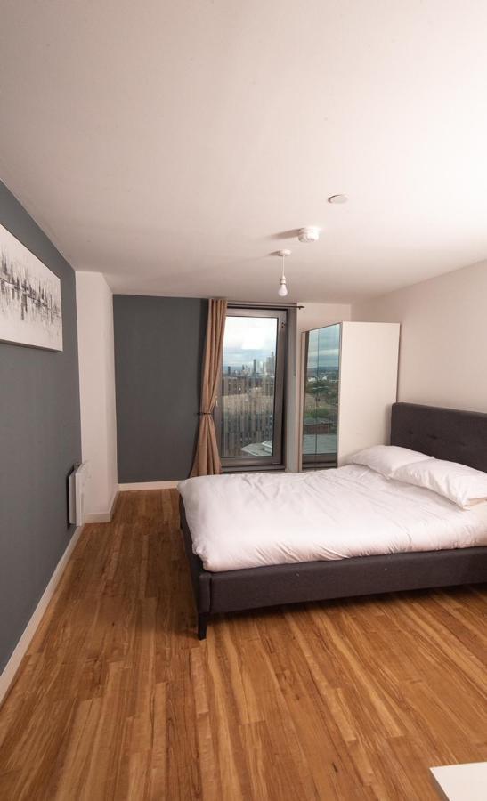Hallsphere - Stunning Apartment Salford Quays Manchester Kültér fotó